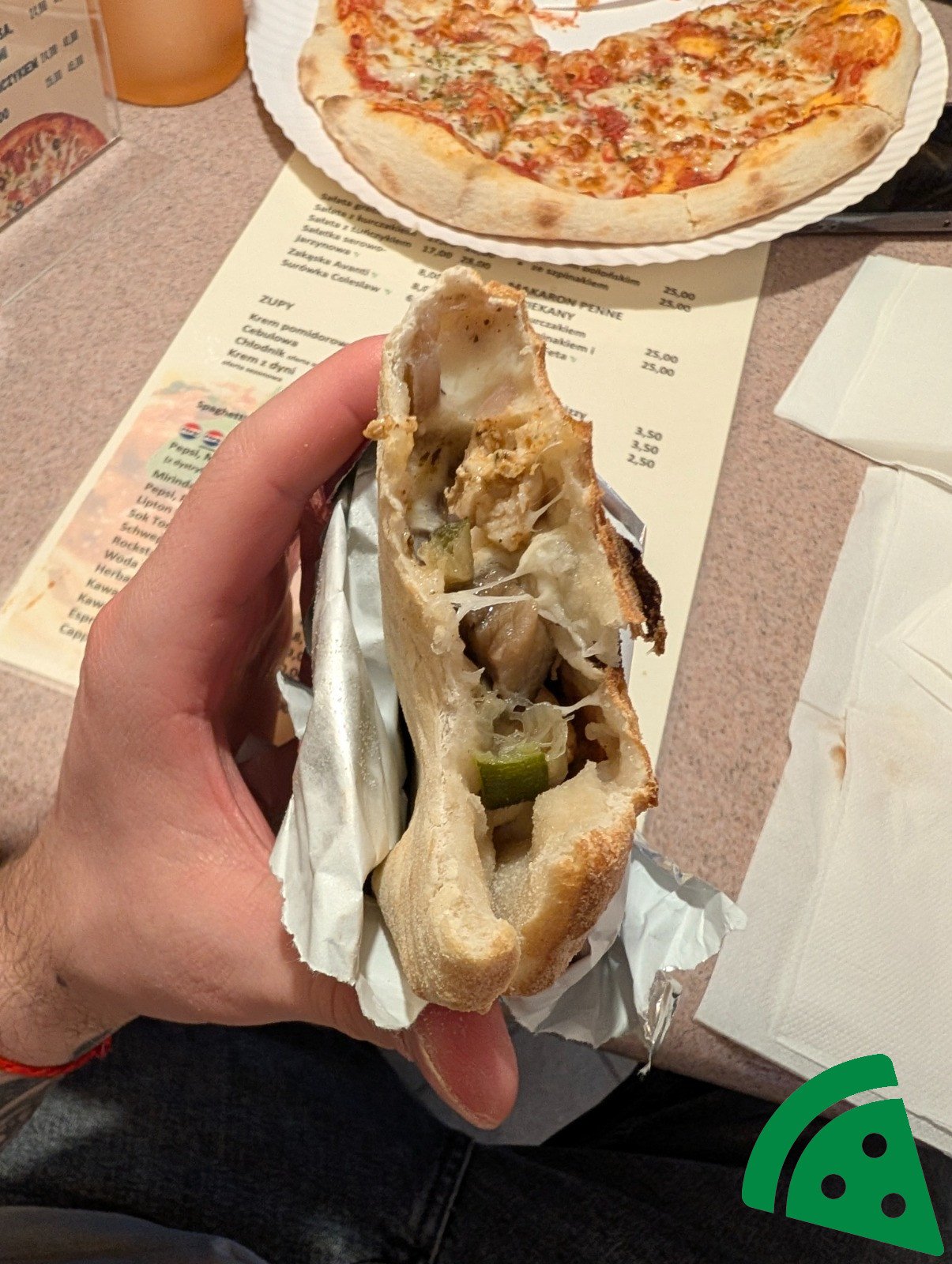 Calzone z kurczakiem i warzywami