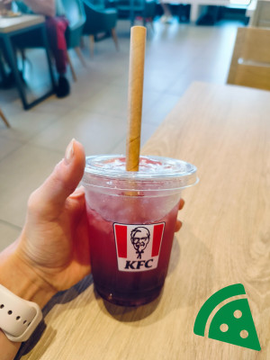 Widok z przodu na bubbletea Pink Grapefruit