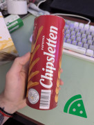 Widok z boku na Chipsletten Chipsy ziemniaczane papryka  100 g