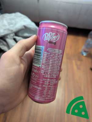 Prezentacja Dr Pepper Napój gazowany o smaku wiśniowym 330 ml