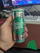 Widok z przodu na Energy drink apple and tutti fruti flavour