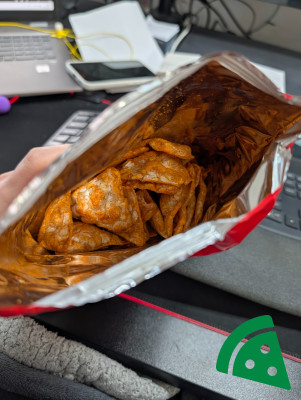 Prezentacja F**king delicious protein chips sweet paprika