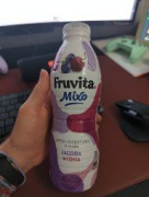 Prezentacja Fruvita Mixo Napój Jogurtowy o smaku JAGODA WIŚNIA