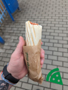 Widok z boku na Hot-dog bekon-ser