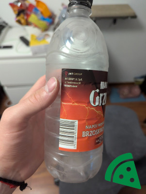 Prezentacja mocny Grzmot - Napój winny o smaku brzoskwiniowym
