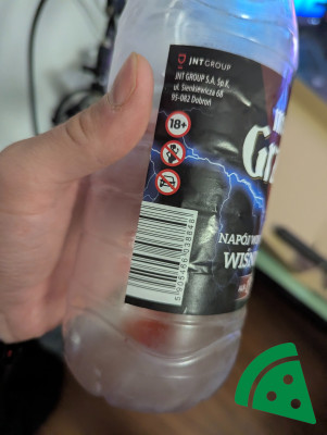Prezentacja mocny Grzmot - Napój winny o smaku wiśniowym