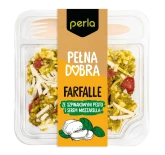 Prezentacja PERLA Sałatka makaronowa Farfalle z pesto szpinakowym i mozzarellą 150g