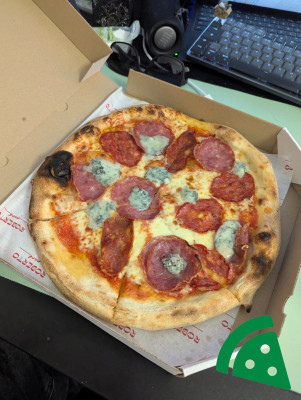 Prezentacja ROBERTO (SALAMI PICCANTE GORGONZOLA)