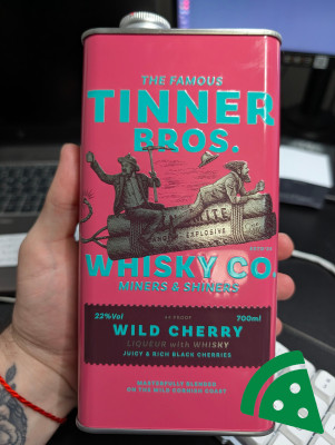 Prezentacja Wild Cherry Liqueur with Whisky